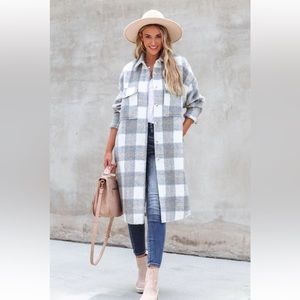 Pocket plaid button down coat